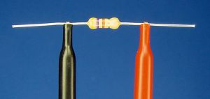Testing a resistor with a multimeter