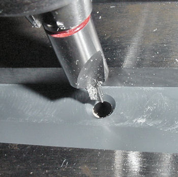Countersinking lip on a milling machine