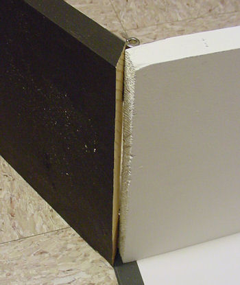 Gap due to obtuse angle exceeding table saw tilt